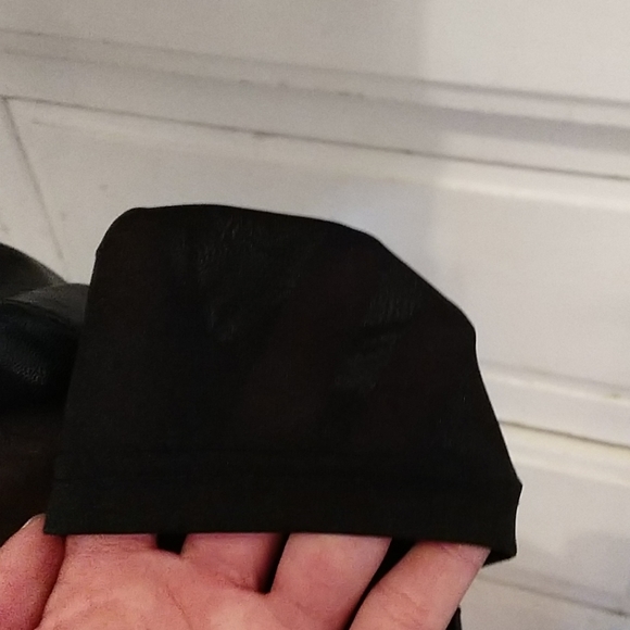 Leather Pencil Skirt- Faux M - Picture 4 of 4